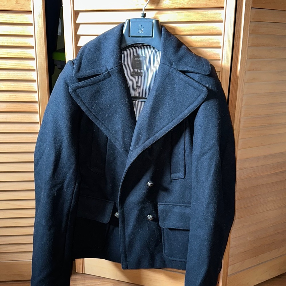 Cropped Wool Peacoat